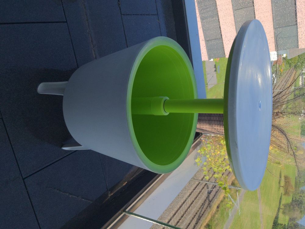 Cool bar cooler & table white/green Kaufen auf Ricardo