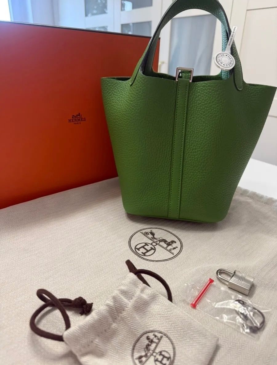 Hermès Borse da donna: Hermès Picotin 18 Tasche, grün – Nuovo (secondo la descrizione) da Triesen venduto da atos87 4