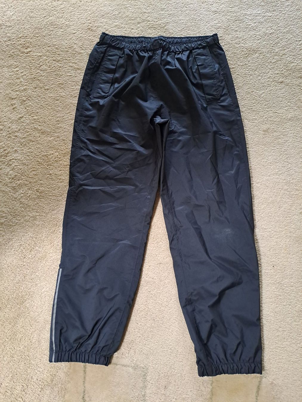 Pantaloni: Regenhosen Gr. M – Usato da Untersiggenthal venduto da Zehni8