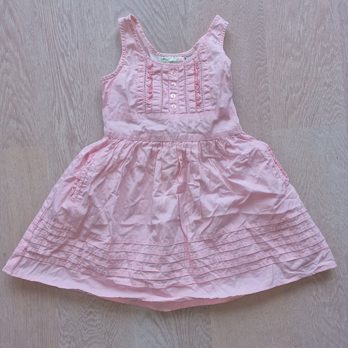 Guess Vestiti & Gonne: Kleid, Guess, 4 Jahre – Usato da Stäfa venduto da Sofie123