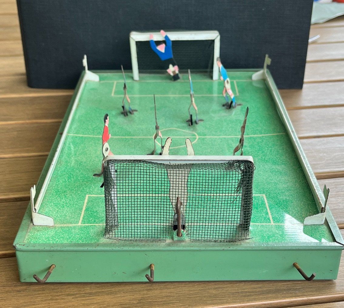 Tipp Kick Giochi: Nostalgisches Fussballspiel aus Blech – Usato da Emmenbrücke venduto da inf_9dkq 4