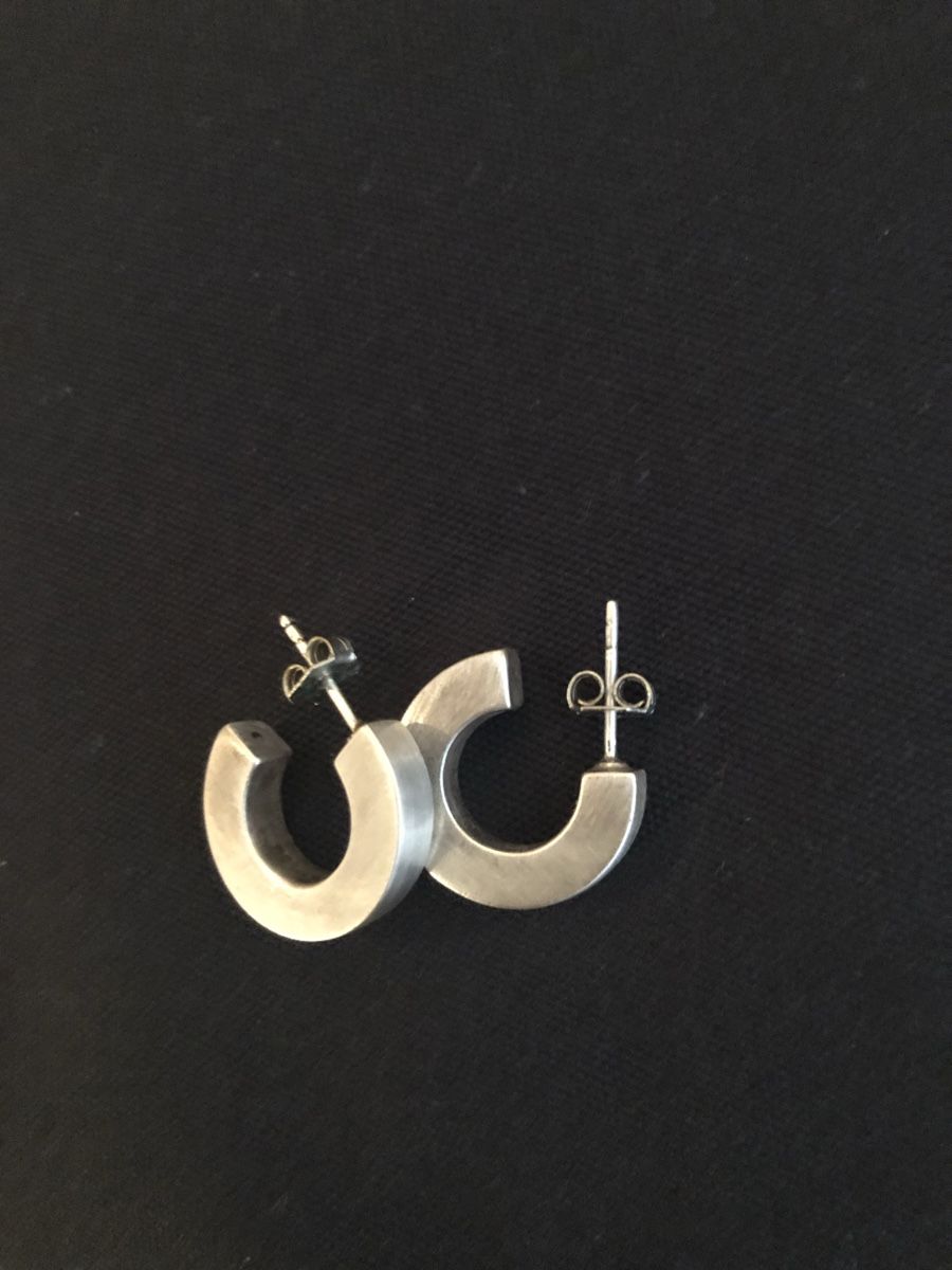 Ohrringe & -stecker: Ohrringe-Creolen aus Silber – Gebraucht aus Buchs AG von bella_nic1 1