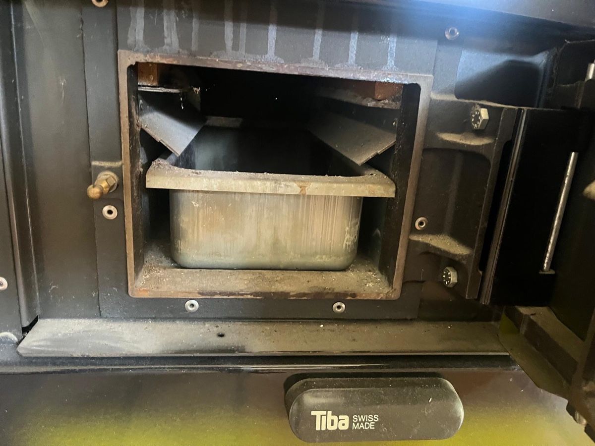 Cucine: Tiba Holzherd / Küchenherd – Usato da Oberägeri venduto da sab_qjy5 5