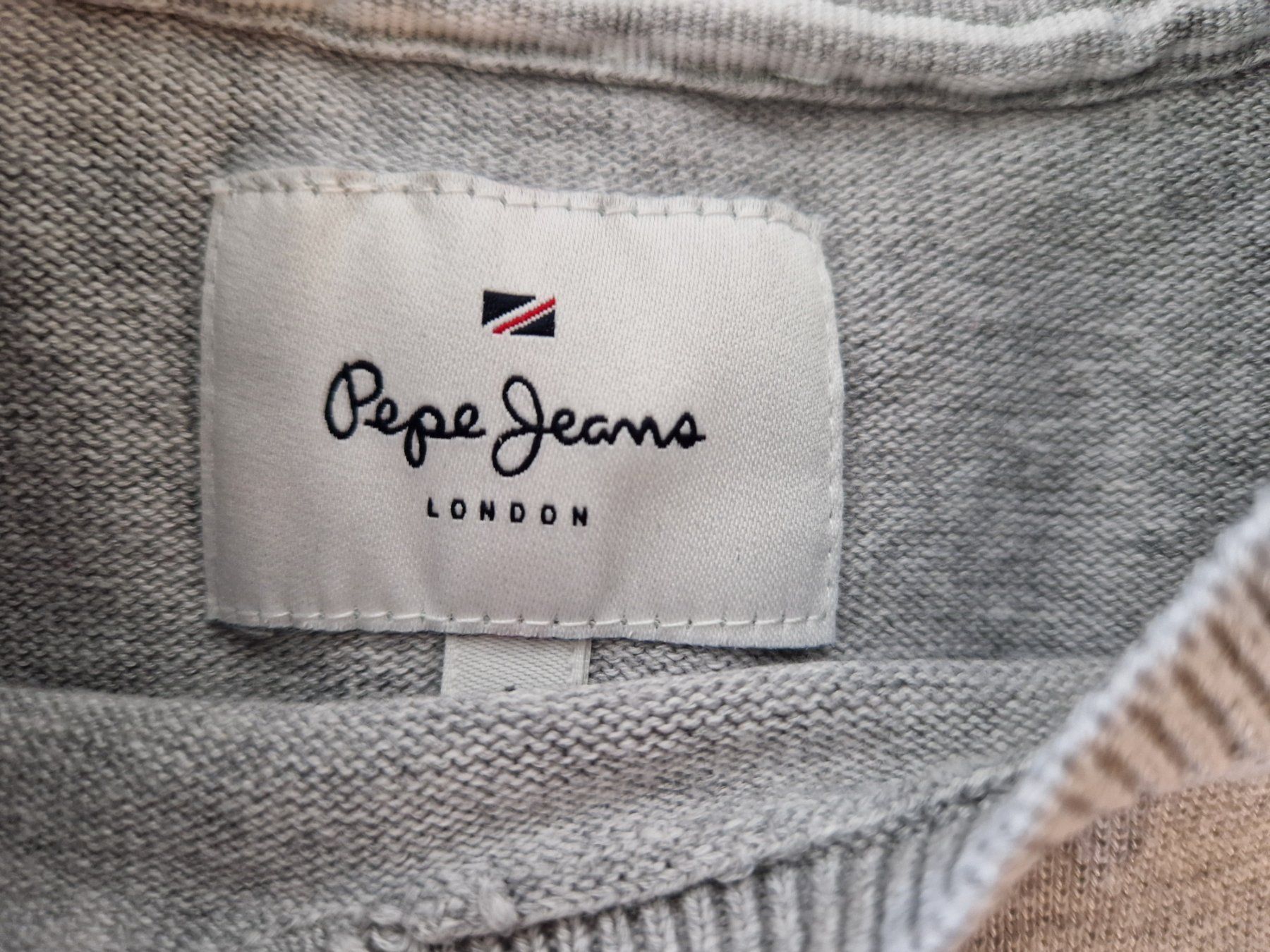 Pepe Jeans Lotti & Set di vestiti: Pullover Pepe Jeans und Benetton Gr. 128 3 Stk. – Usato da Davos-Dorf venduto da Bpelikan 2