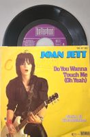 Joan Jett Single – Do You Wanna Touch Me (Oh Yeah)