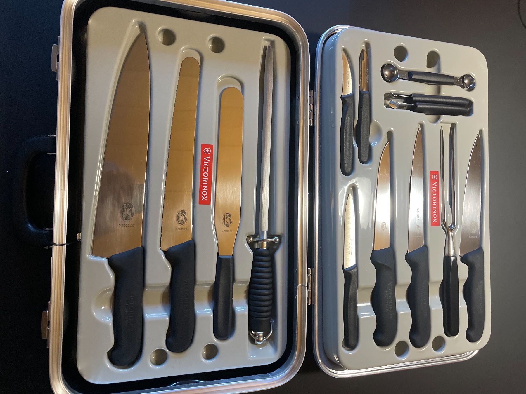 Victorinox Coltelli da cucina: messerkoffer victorinox – Nuovo e nell'imballaggio originale da Zermatt venduto da Perejoel 1