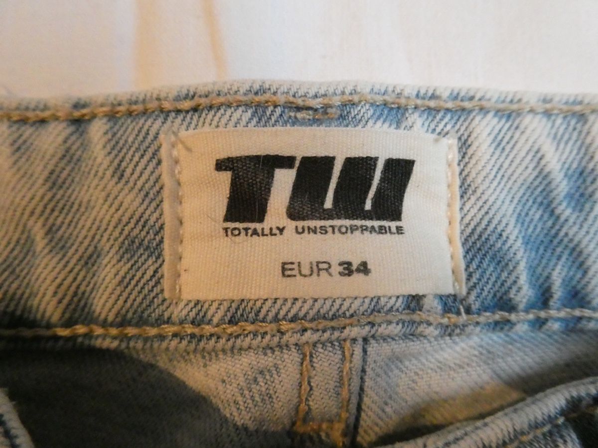 Tally Weijl Jeans: Jeans straight tally weijl, taille 34 – Nuovo (secondo la descrizione) da Tavannes venduto da callie.mcli 5