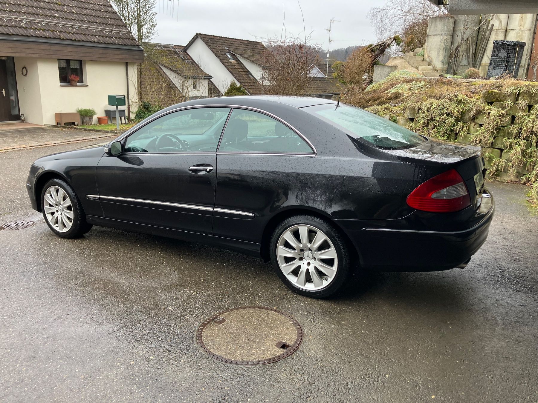 Mercedes-Benz Autos: Mercedes-Benz CLK 280 – D'occasion à Oberneunforn par Tomotos