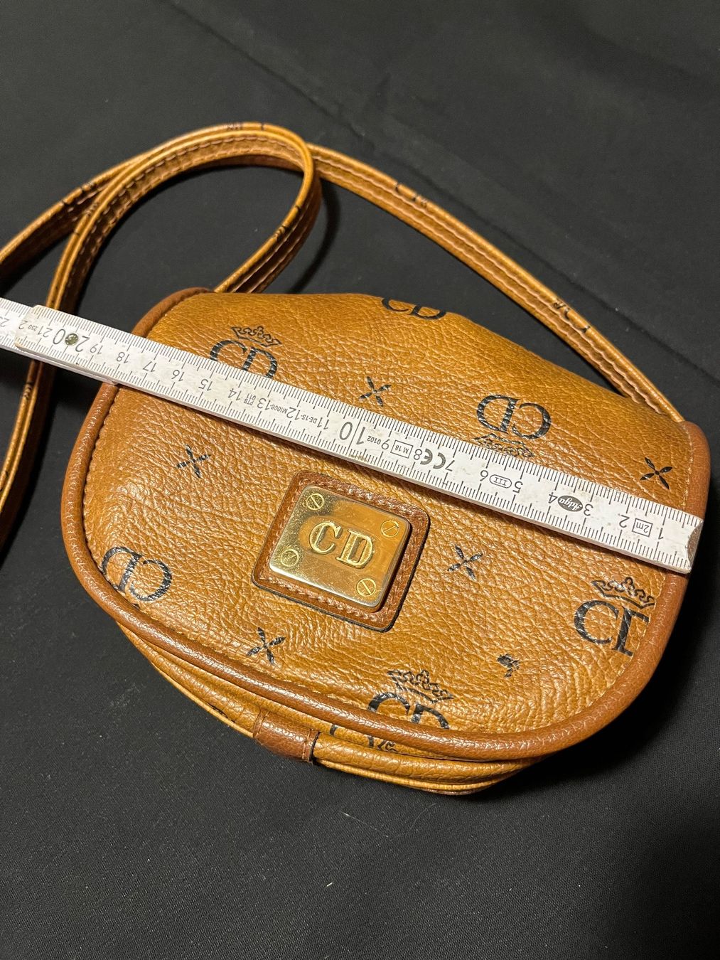 Borse da donna: Edle Handtasche / Umhängetasche braun – Usato da Zürich venduto da olivier0310 7