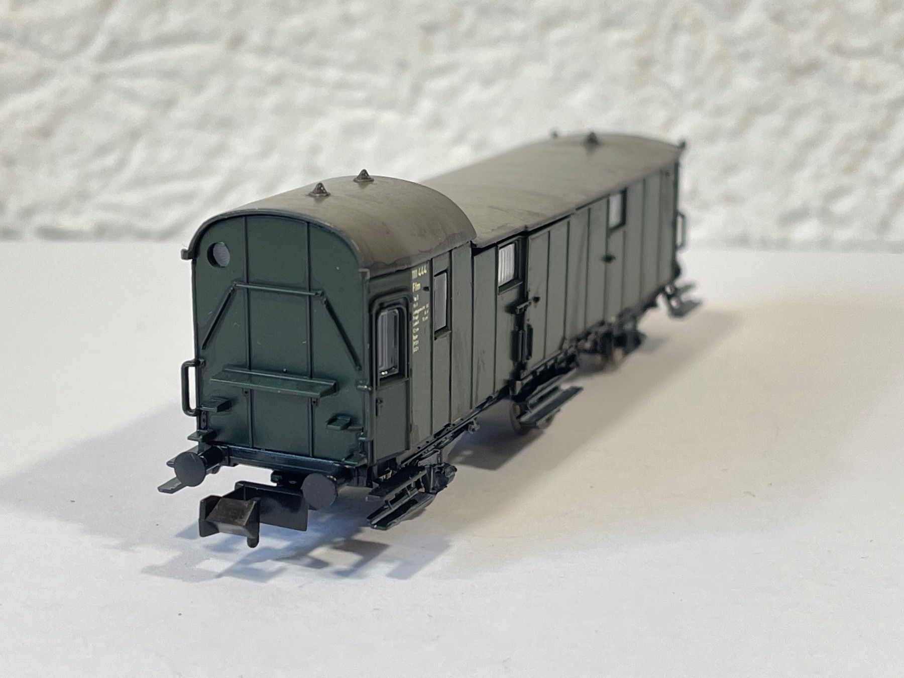 Fleischmann Modelleisenbahnen: Fleischmann 806801 K 3-achsiger Gepäckwagen der DB – Neu (gemäss Beschreibung) aus Wilderswil von Modellbahn-Shop-Moll 1