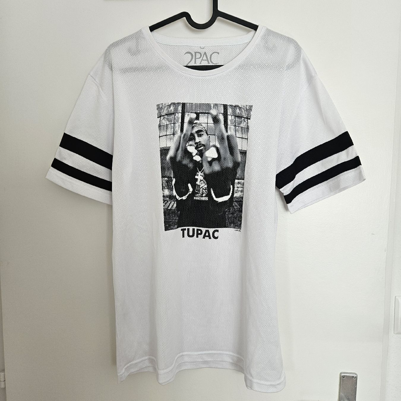 T-shirt: 2Pac T-Shirt weiss – Usato da Bern venduto da naaa000xci