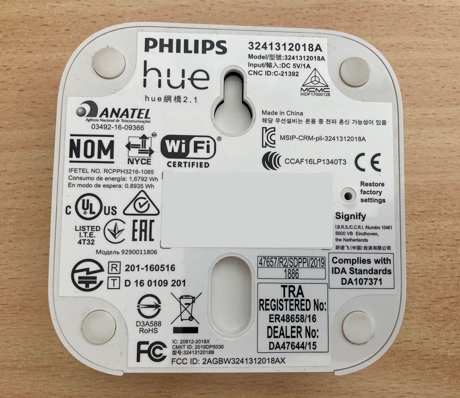 Philips Hubs & Switches: Philips Hue Bridge mit Netzteil – Gebraucht aus Frenkendorf von Rli27 3