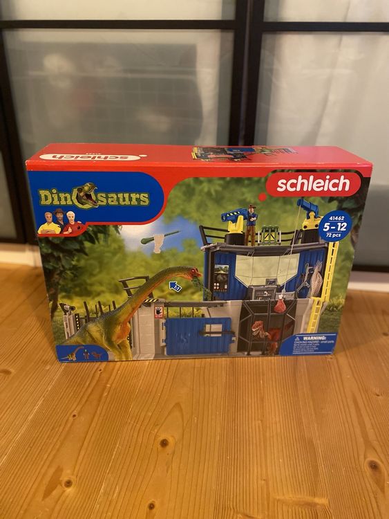 Schleich Large Dino Research Station: Action Figure Playset, Plastic, 13 Pieces - View #5