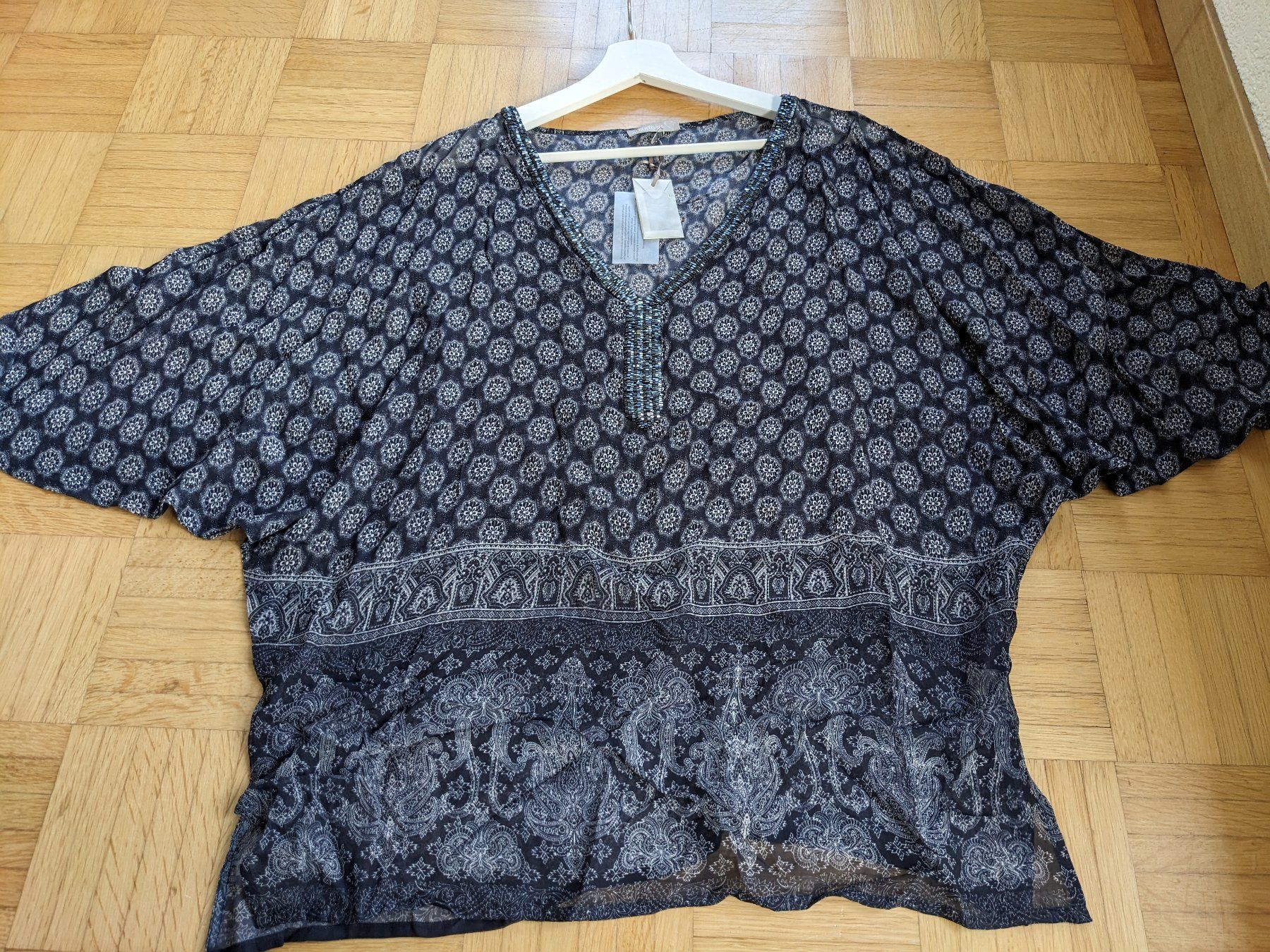 Camicette: Alberto Bini Bluse mit Rocailleperlen 1size – Usato da Lengnau AG venduto da Nathi88 1