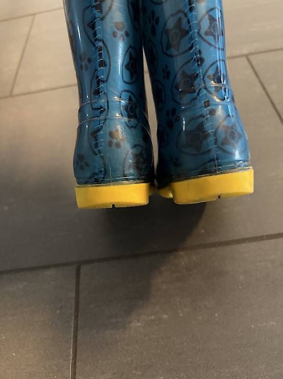 Schuhe für Jungen: Paw Patrol Regenstiefel 25 – Gebraucht aus Arbon von mar_8ldn 2