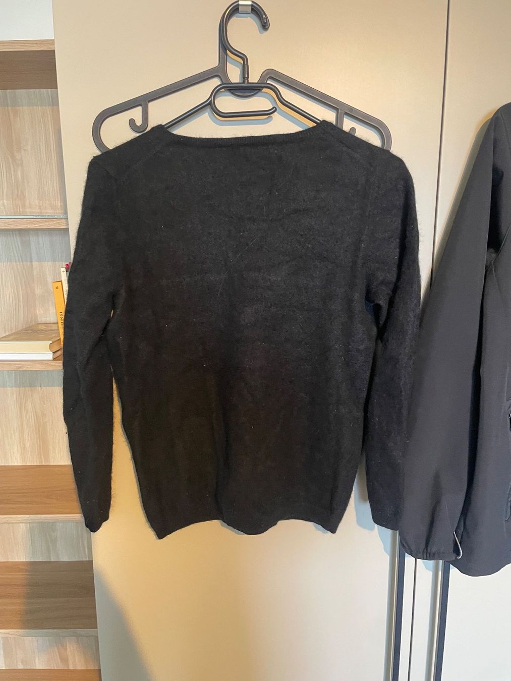 Pulls & Sweat-shirts: Schwarzer Kaschmir Pullover, Top Zustand – D'occasion à Zürich par k42m 1