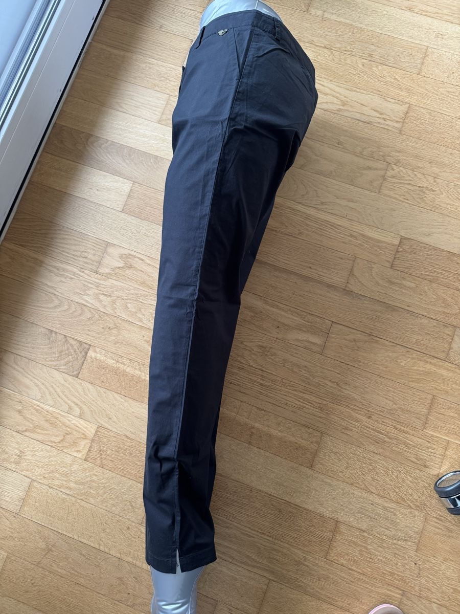 Twinset Hosen: Twinset trousers in black – Gebraucht aus Münchenstein von ArleneLM 1