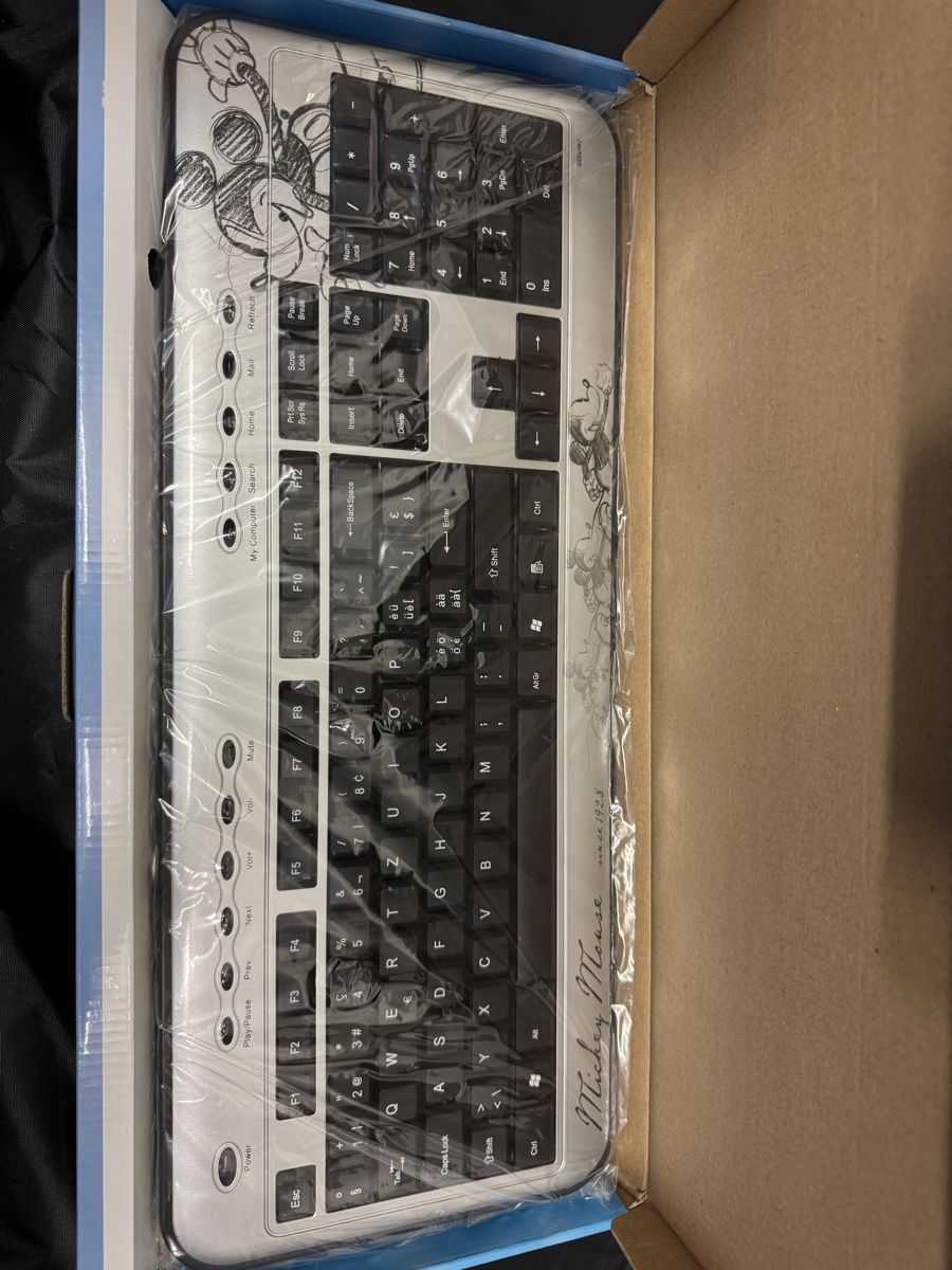 Tastaturen: Disney Multimedia-Tastatur, Neu – Neu und originalverpackt aus Seewen SZ von QM.03 1