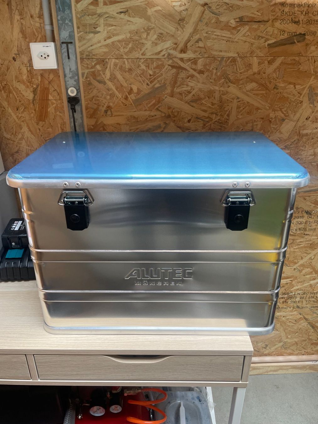 Casse di trasporto: Alutex Aluminium-Box 76L – Nuovo e nell'imballaggio originale da Emmenbrücke venduto da Gzl-94
