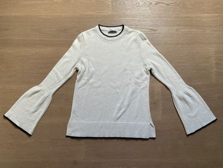 Neuwertiger Zara Strickpullover, Farbe Creme, Grösse S