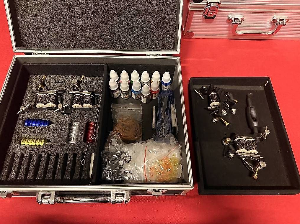 Tous les outils: Set Tattoo Professionale Completo - KIT ERGO Equaliser kit – D'occasion à Sementina par sar_tr8k 1