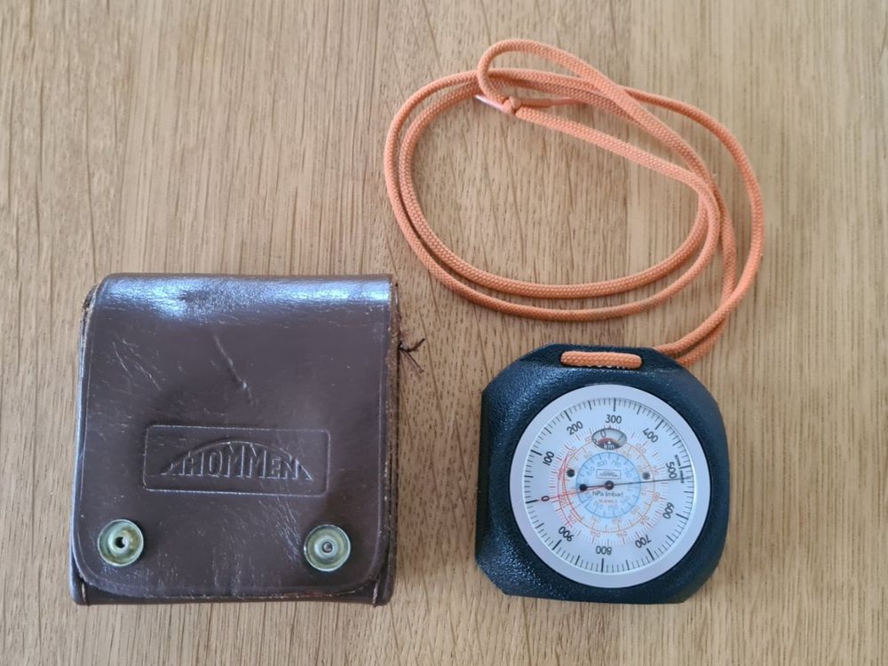 Vintage THOMMEN Höhenmesser Altimeter mit Ledertasche 80er | Kaufen auf ...
