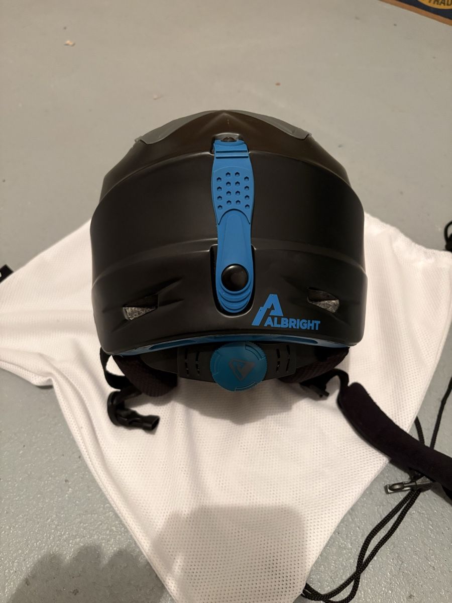 Albright Helme: Ski Helm Albright – Neu (gemäss Beschreibung) aus Uetendorf von 19patrick95 2