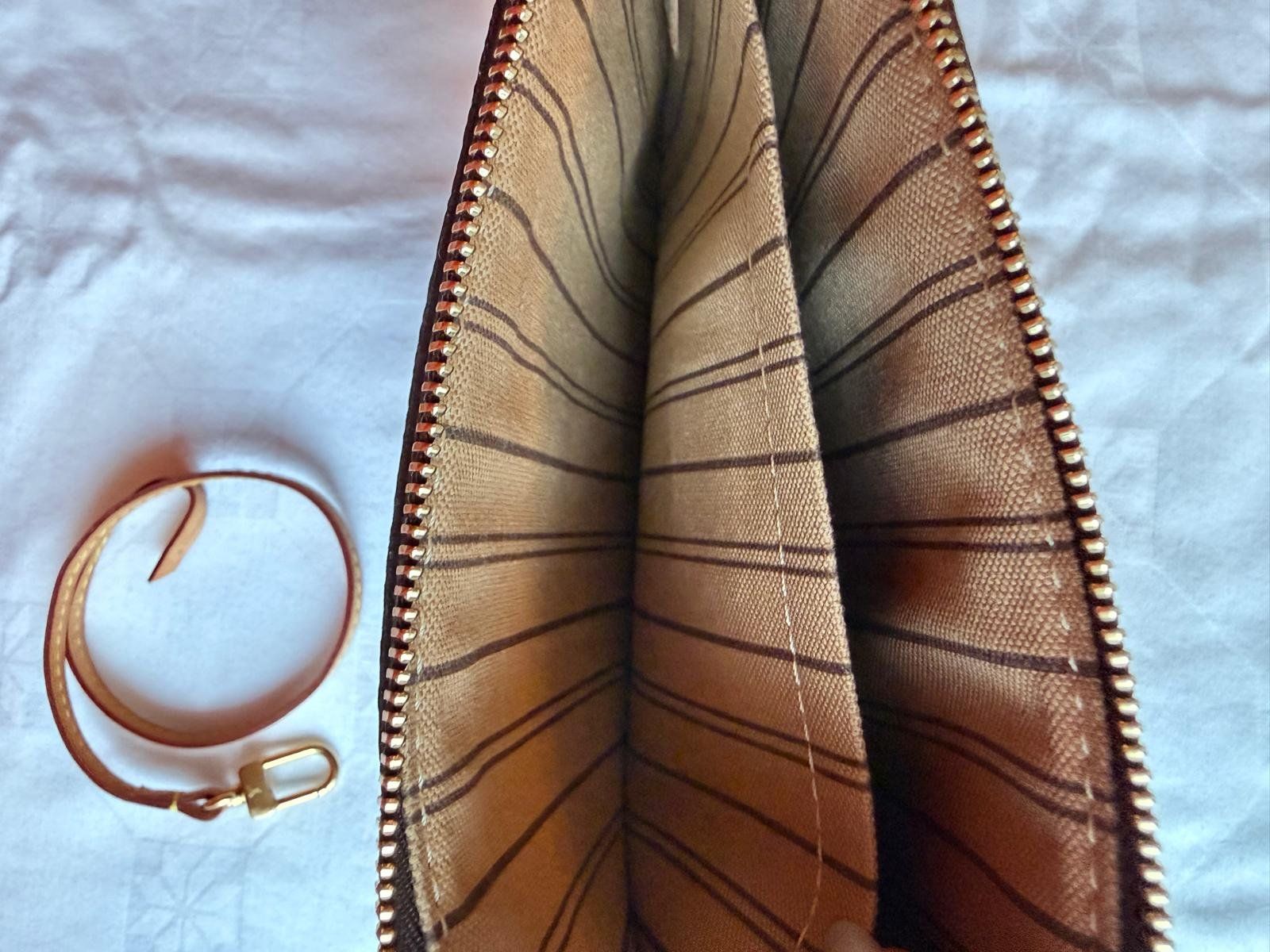 Louis Vuitton Borse: Louis Vuitton Pochette Monogram, Neuwertig! – Nuovo (secondo la descrizione) da Oberarth venduto da SSS. 4