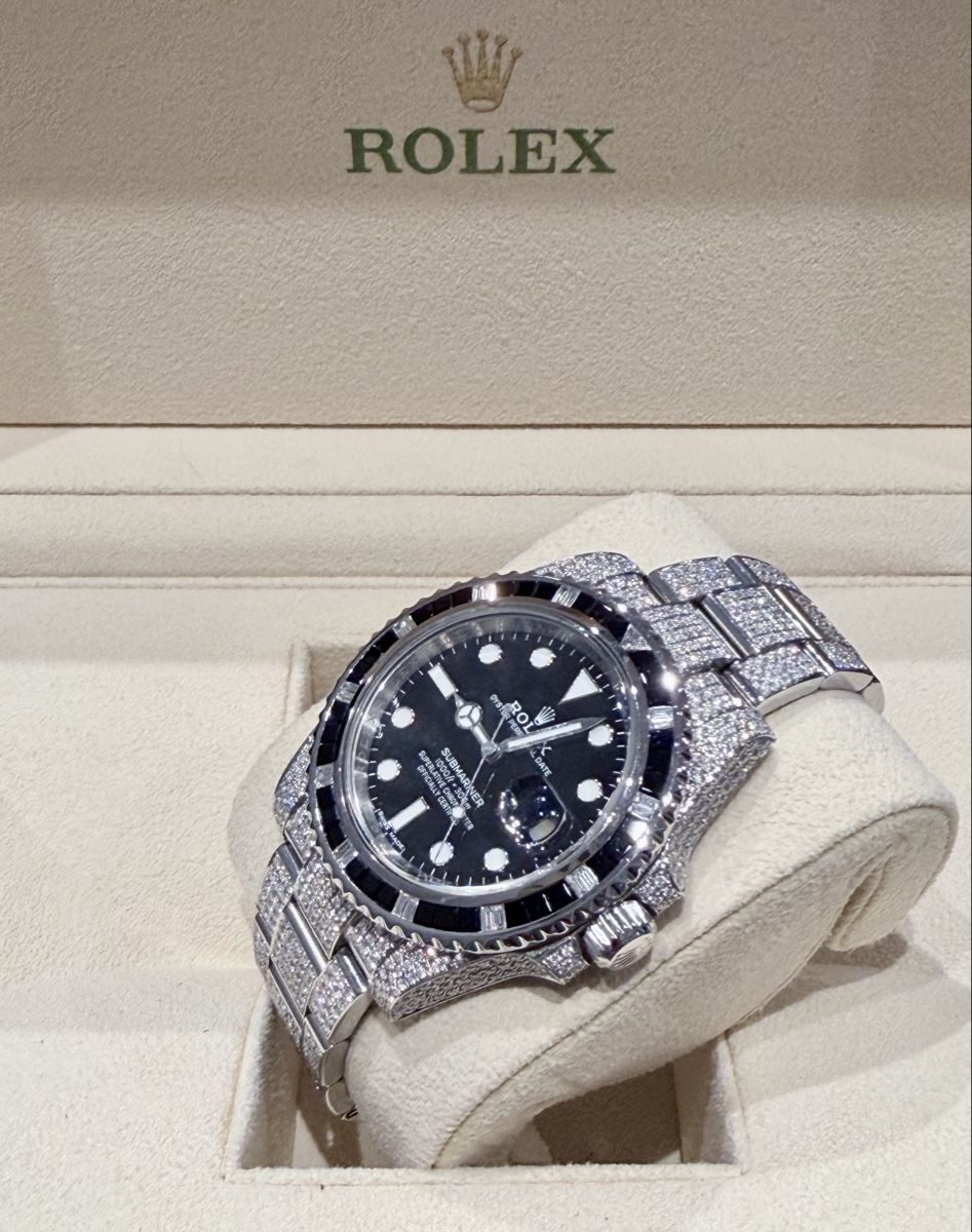 Rolex Orologi: Rolex Submariner 116610LN Icedout Diamonds – Usato da Zürich venduto da WATCHROOM 2