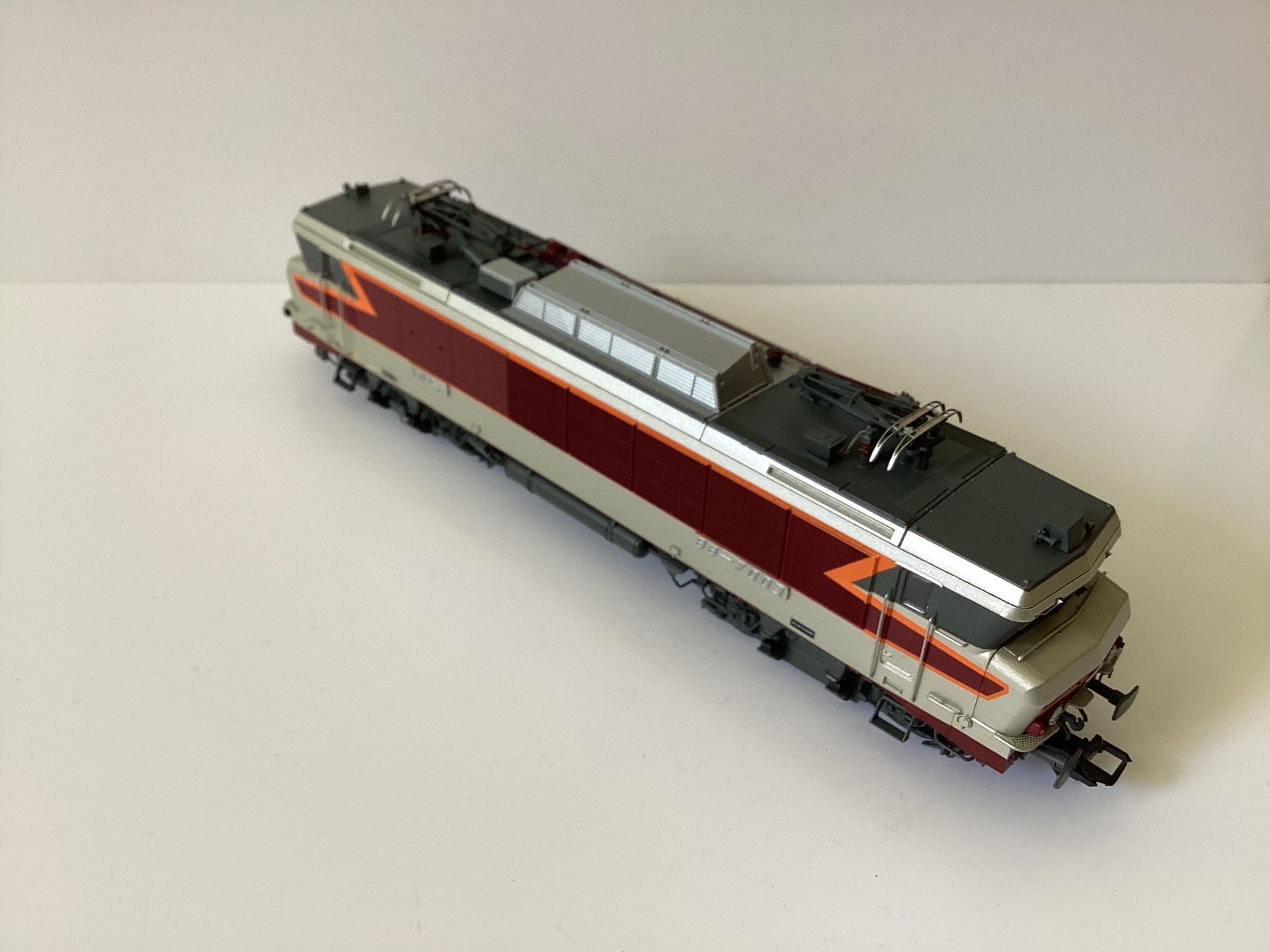 LS Models Modelleisenbahnen: LS Models 10044 SNCF BB 7003 TEE H0 1:87 – Gebraucht aus Effretikon von simtek_de 1