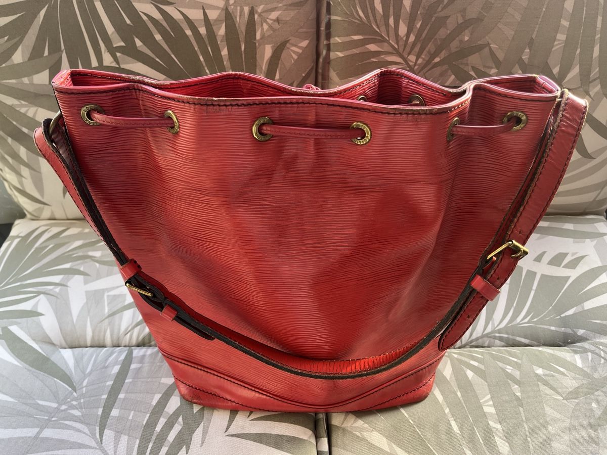 Louis Vuitton Borse da donna: Sac Noé Louis Vuitton rouge  – Usato da Lutry venduto da tat_2zxq 3