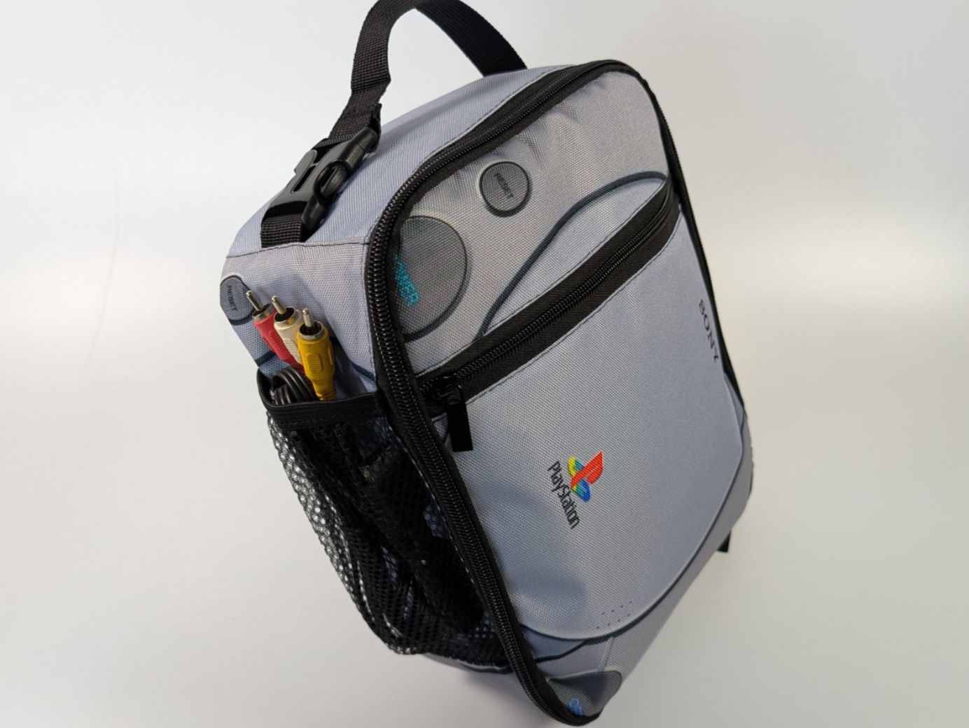Sony Console: Playstation 1 mit Tasche, Spiel und Controller im Set - PS1 – Usato da Ostermundigen venduto da TradeLab 2