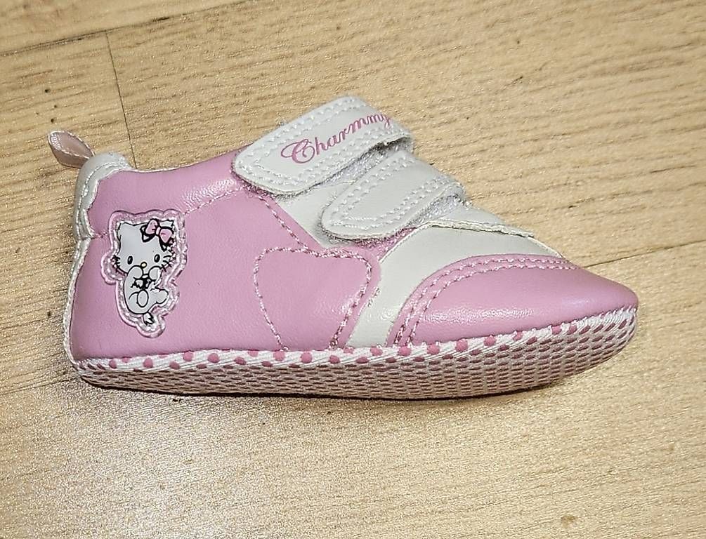 Scarpe per ragazzi: Babyschuhe Hello Kitty Gr. 18 – Usato da Basel venduto da Bienli03 1