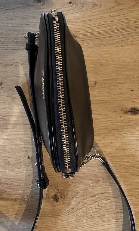 Kate Spade Taschen für Damen: Kate Spade Umhängetasche schwarz – Gebraucht aus Frutigen von sal_9lqd 3