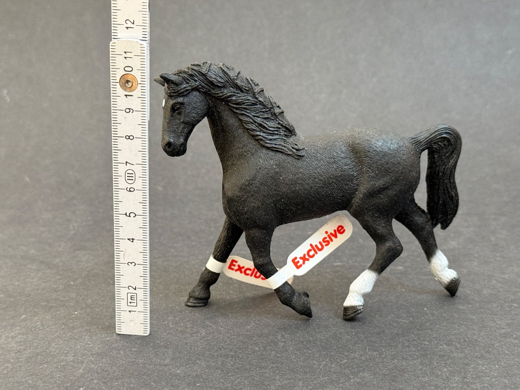 Schleich Statuette: Schleich Holstein Mare Limited Edition Stute Pferd – Nuovo (secondo la descrizione) da Ennetbaden venduto da mapa05