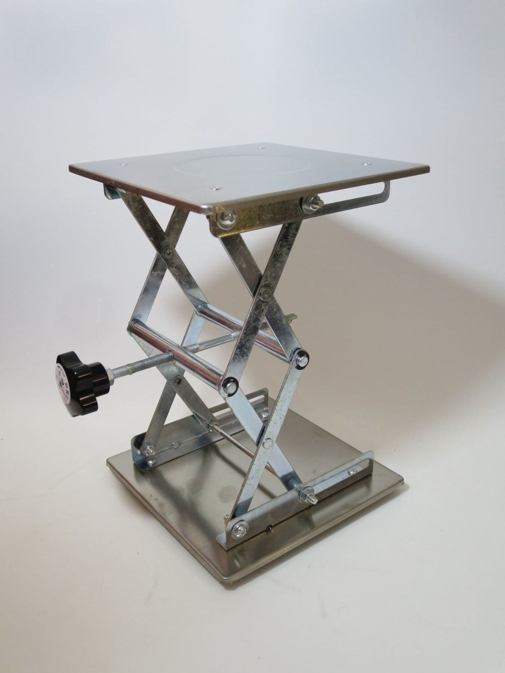 Tutti gli attrezzi: gr. mechanischer Laborboy /Hebebühne NEU – Nuovo e nell'imballaggio originale da Zürich venduto da 1.Simon 1