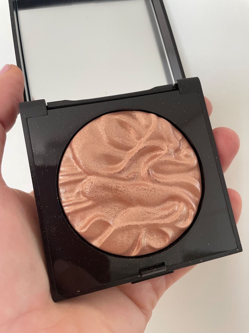 Laura Mercier Make-up: Laura Mercier Face Illuminator Highlighter Ladenpreis CHF53. – Usato da Zürich venduto da deruja 2