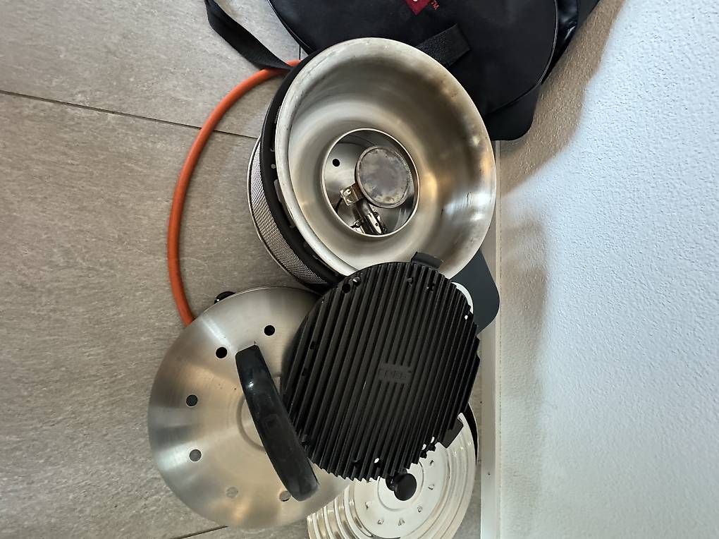 Griglie: COBB Gasgrill  – Usato da Adligenswil venduto da akro85 1