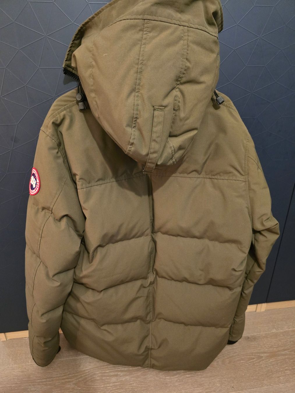 Jacken: Canada Goose Military Green Jacket – Gebraucht aus Uitikon Waldegg von cchr1 1
