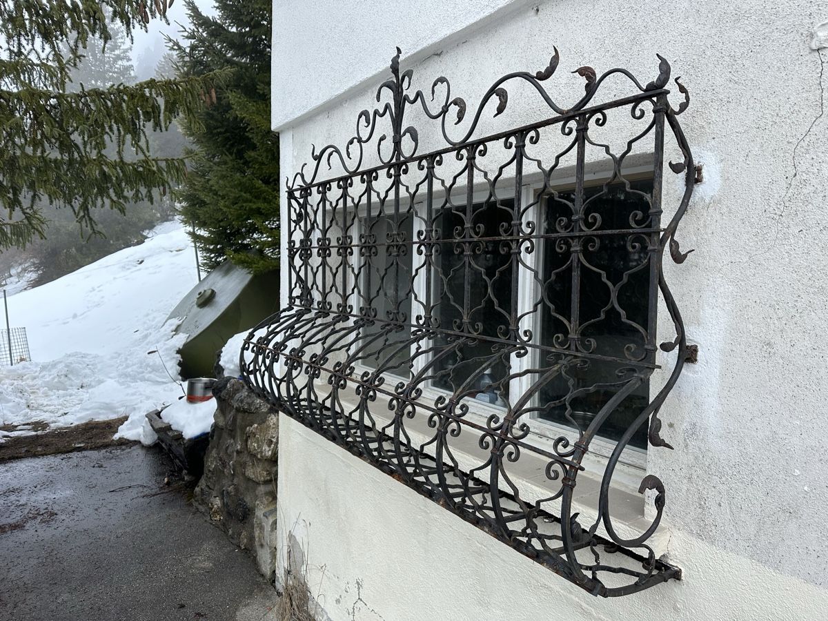 Griglie e Inferriate: geschmiedetes Fenster-Eisengitter von 1965 – Usato da Unterägeri venduto da tropfnass 3