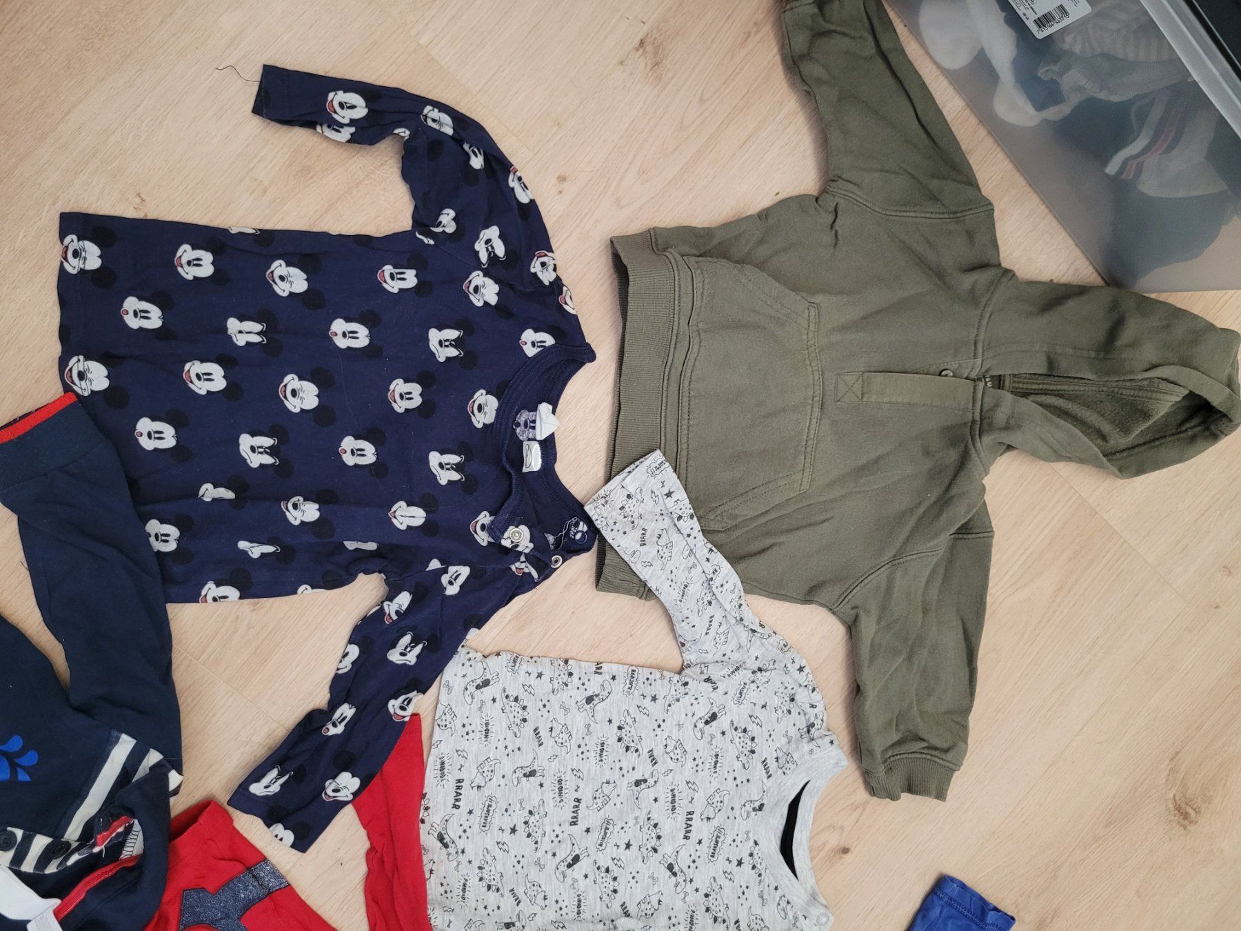 Maglioni & Felpe: Tolles Pullover/Sweatshirt Set Grösse 74 – Usato da Lupsingen venduto da sta_wgg5 3