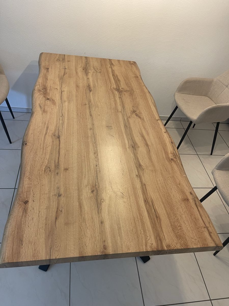 Tavoli: Wood Dining Table with Black Steel Legs  – Usato da Felsberg venduto da joa_5z2s