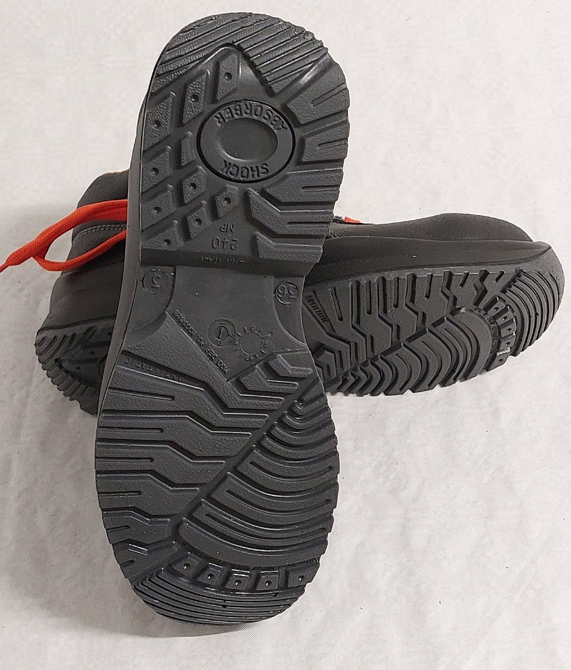Scarpe da uomo: Neue Arbeitsschuhe Gr.: 44 – Nuovo (secondo la descrizione) da Niederuzwil venduto da MP-plasch 5