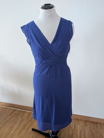 1.2.3 Paris Blue dress. Size 34 V-Neck Cap Sleeve