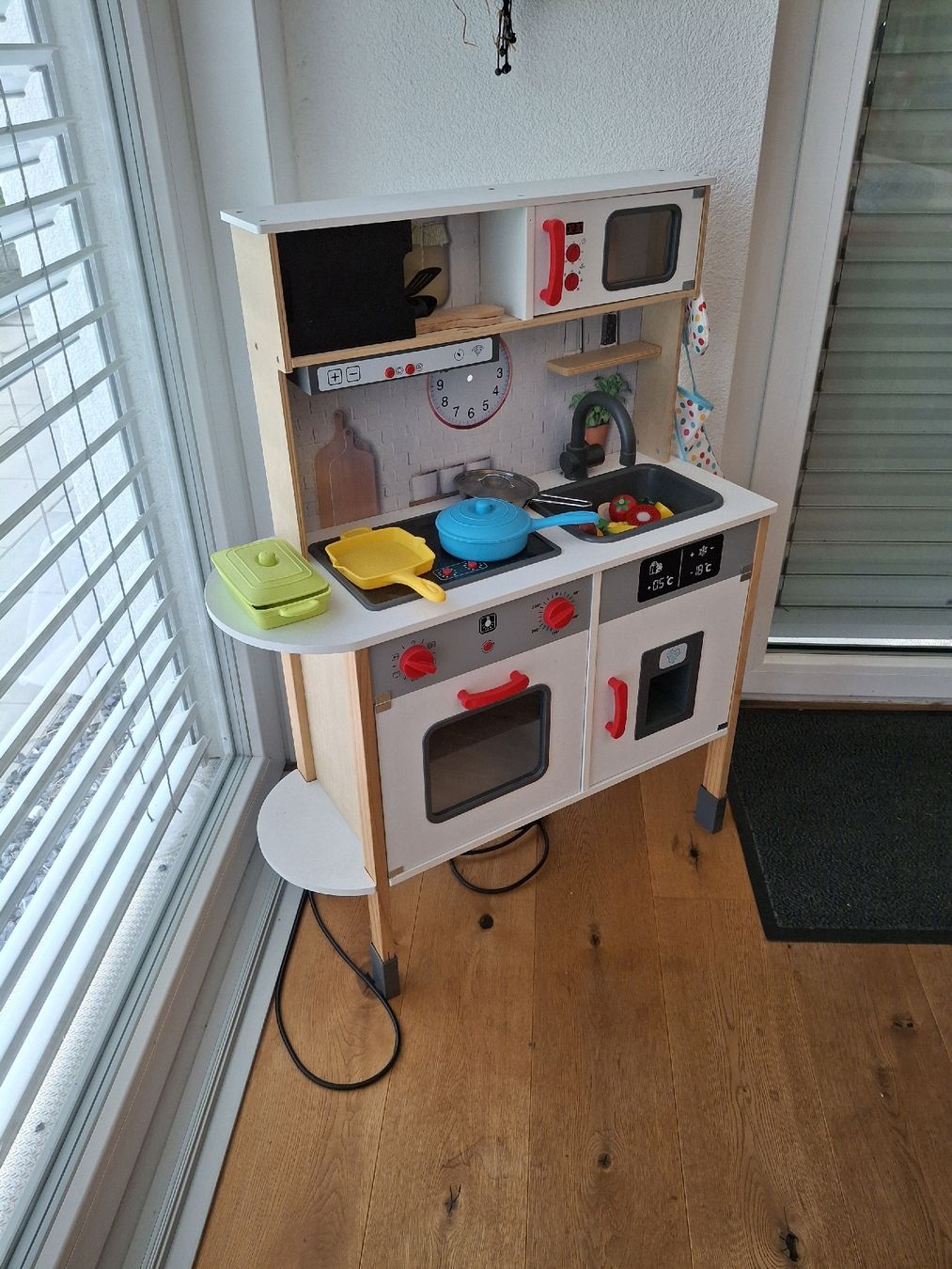 Spielzeuge: Spielküche mit zubehöhr – Gebraucht aus Winden von Teichmonster