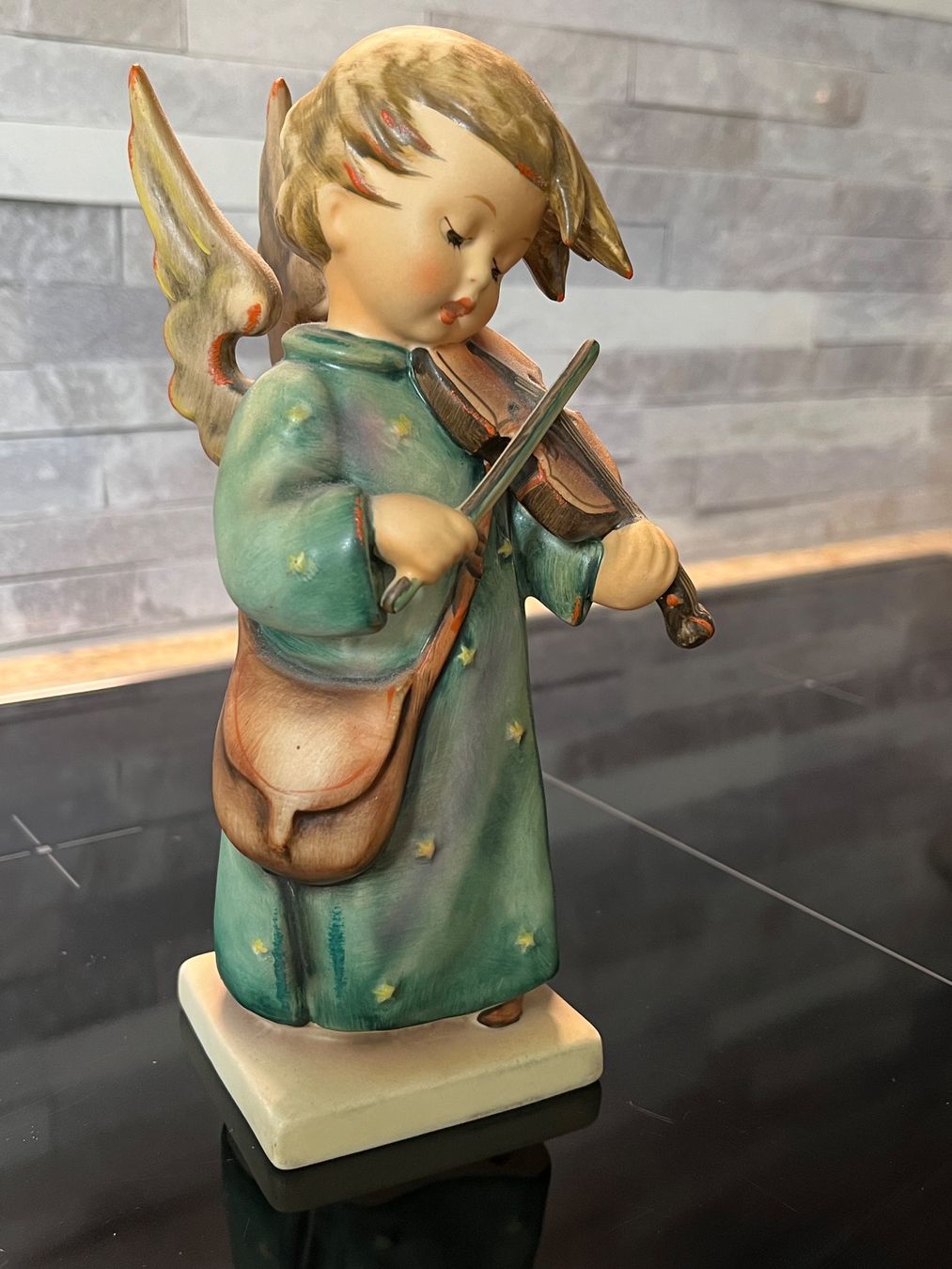Hummel Statuette: Alte Goebel/Hummel Engel Figur – Usato da Bauma venduto da Budgerigar 3