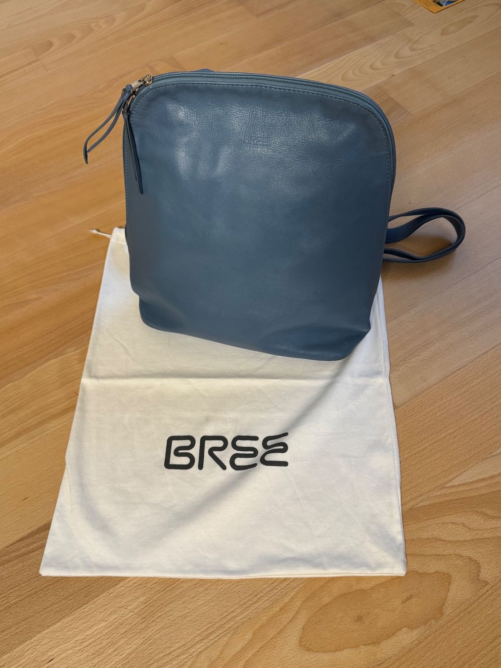 Bree Zaini: BREE Rucksack Model Toulouse 8, blue – Usato da Muri b. Bern venduto da mymare