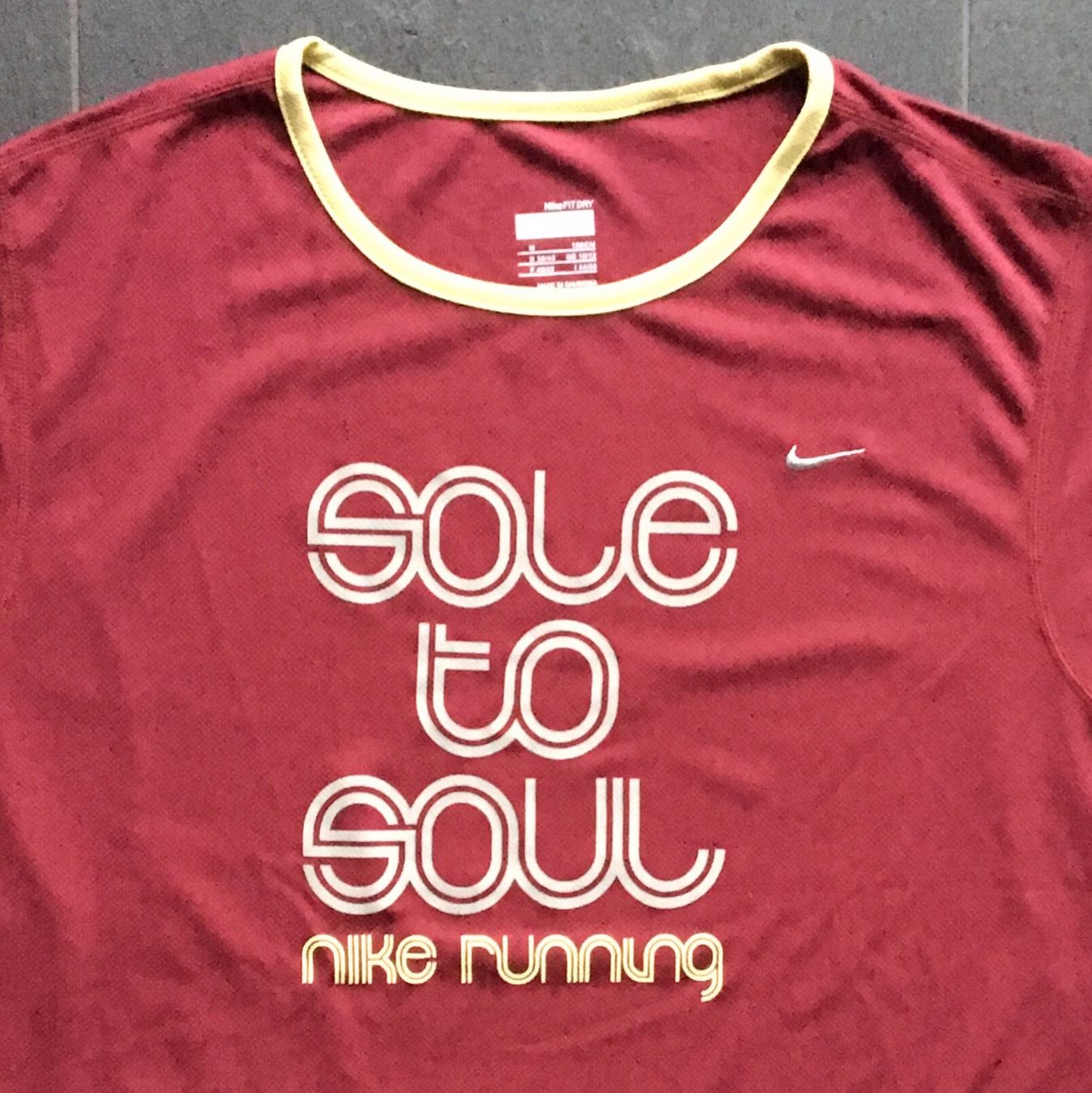 Nike T-Shirts: Laufshirt Nike, Grösse M – Gebraucht aus Wahlen b. Laufen von budo4242 4
