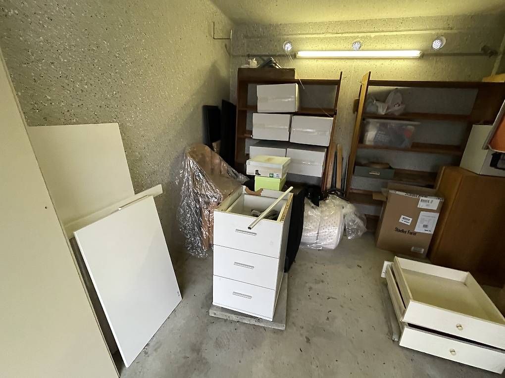 Scrivanie: Schreibtisch und Bürostuhl – Usato da Zürich venduto da LihuaC 1