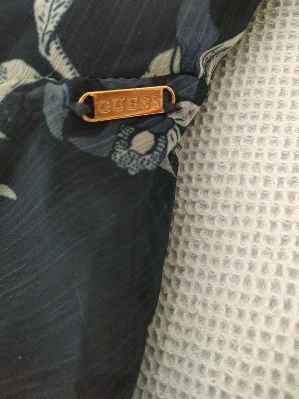 Guess Vestiti: Guess Abend / Cocktailkleid – Nuovo (secondo la descrizione) da Brugg AG venduto da Mashaba 2